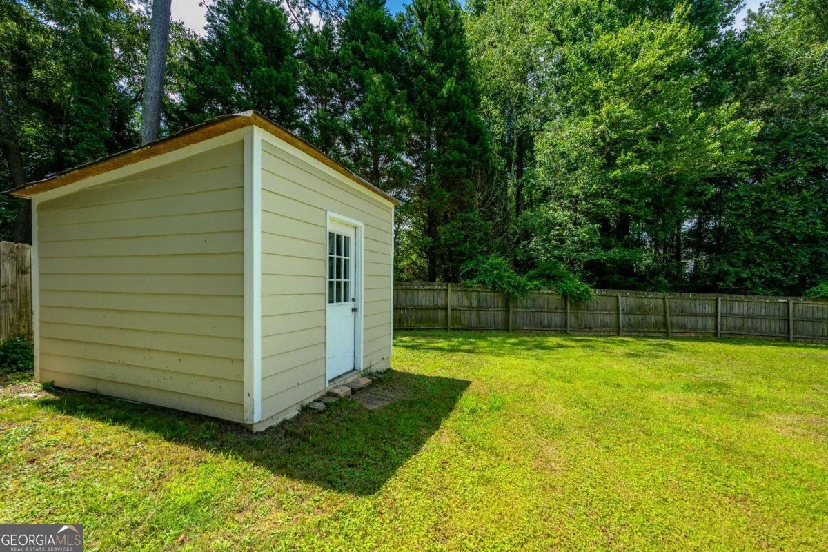 1455 Holleybrooke Drive Alpharetta - 4