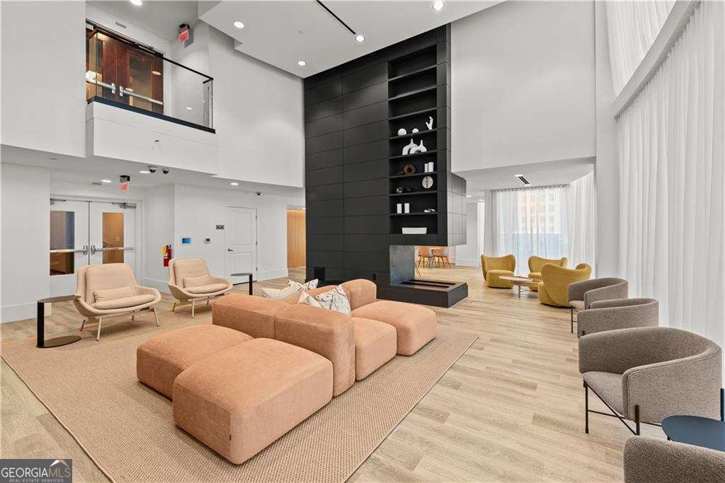 3324 Peachtree Road Atlanta - 3