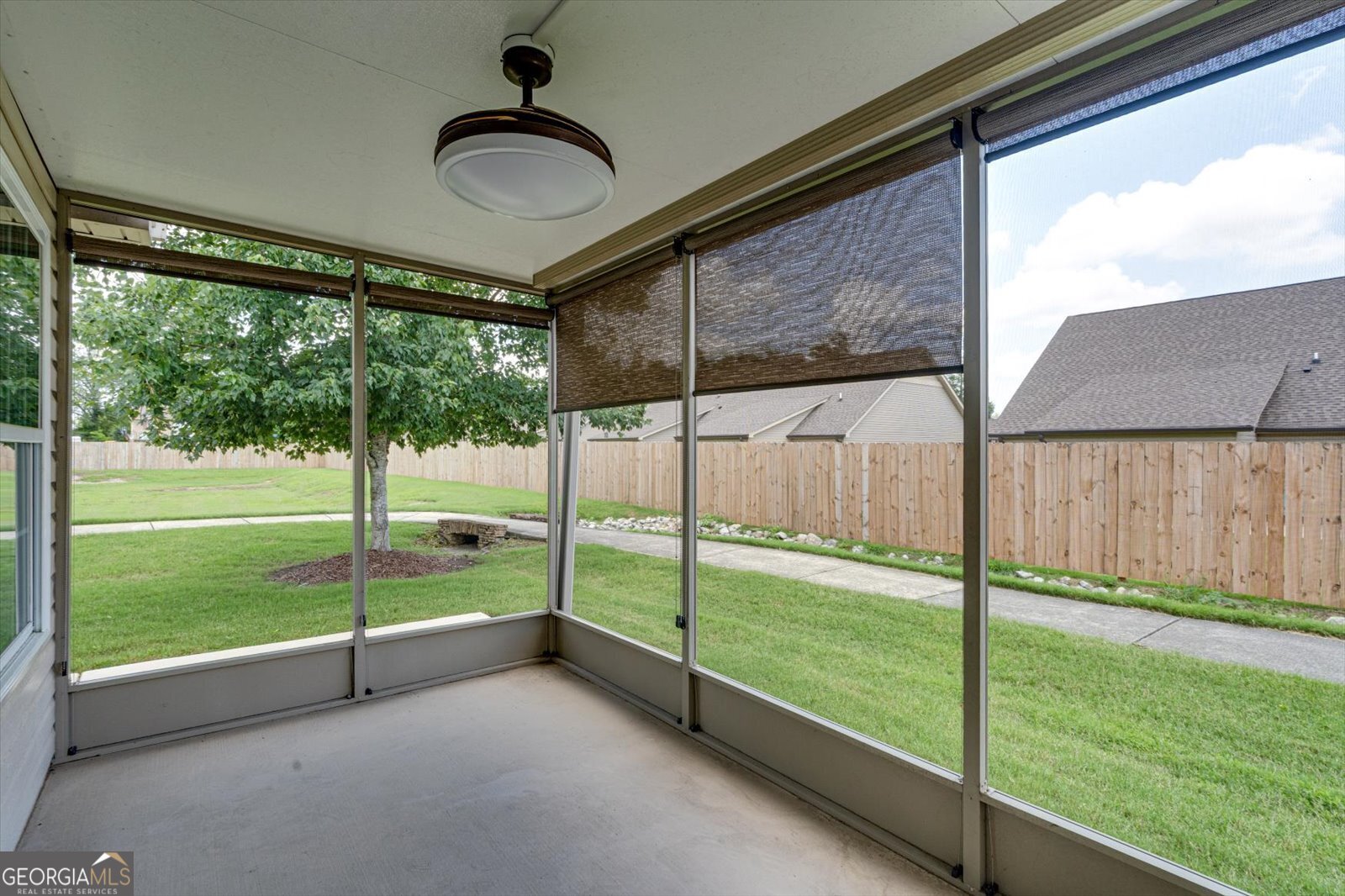 2204 Applebrook Drive Rossville - 24