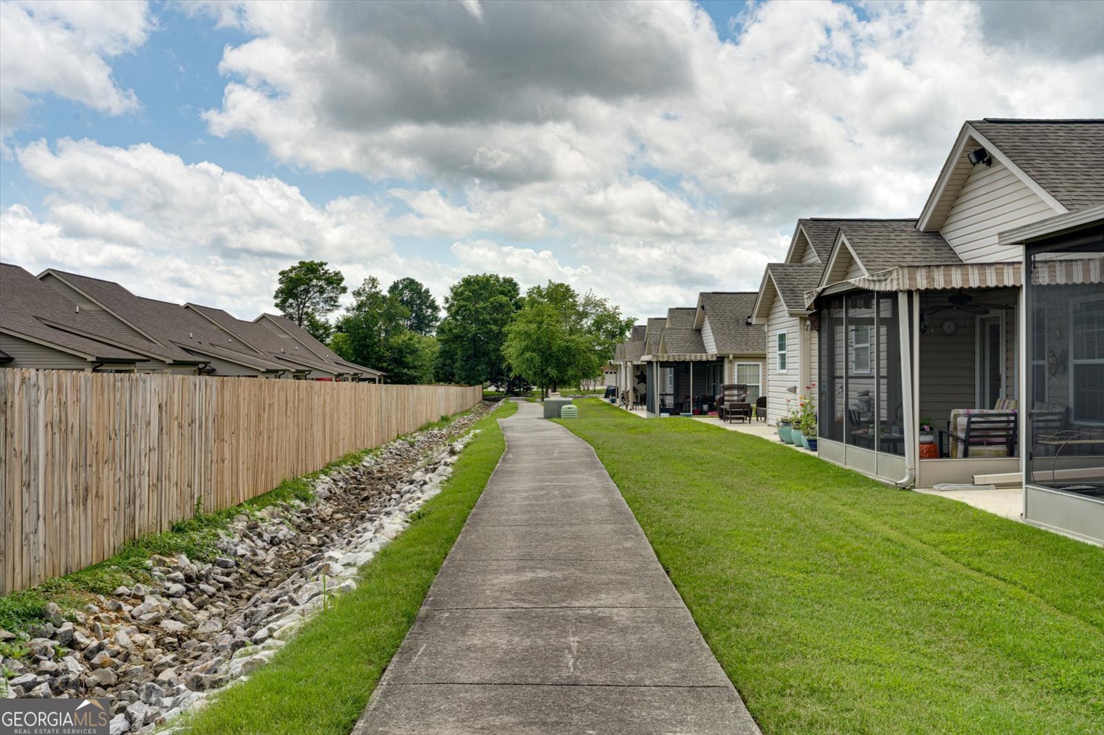 2204 Applebrook Drive Rossville - 28