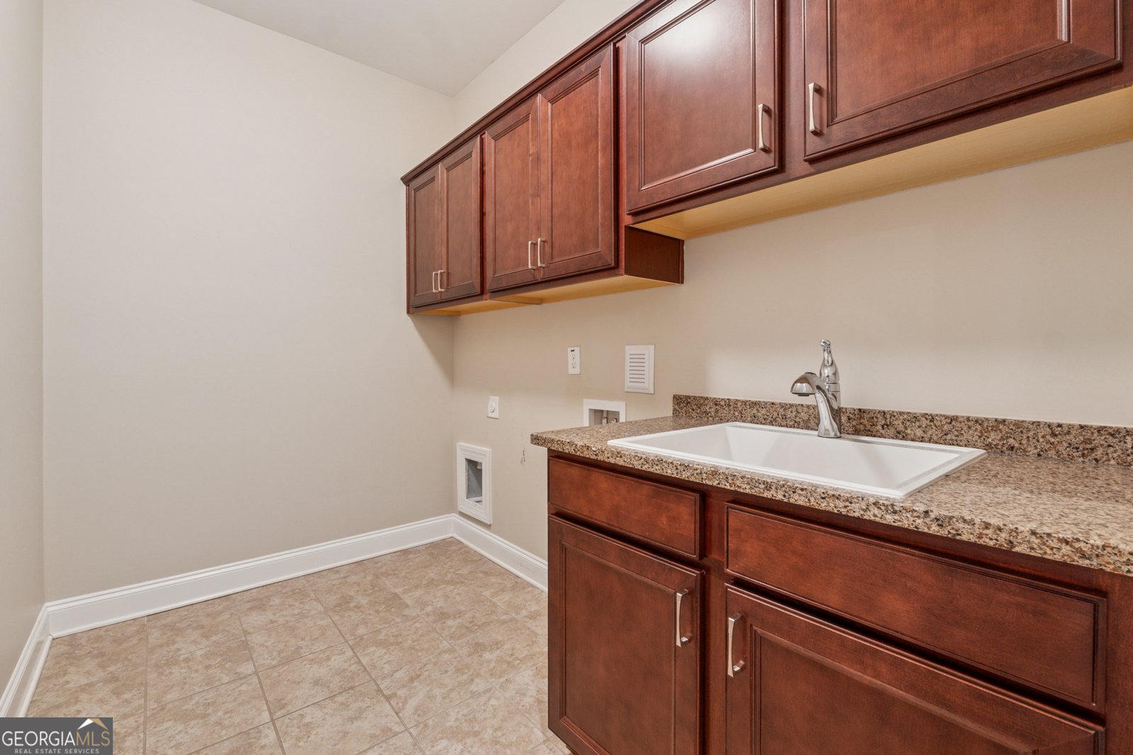 430 La Perla Drive Sugar Hill - 17