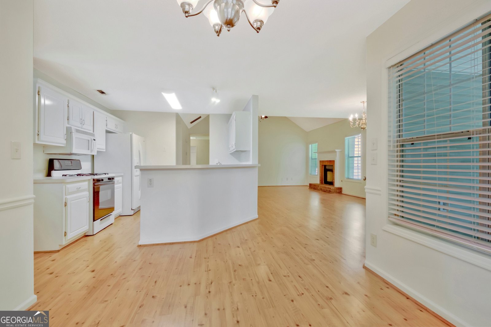 40 Riverside Parkway Sharpsburg - 11