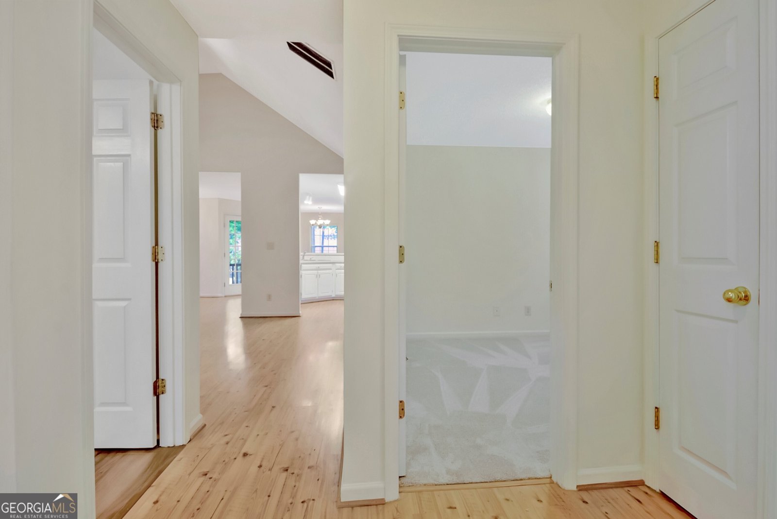 40 Riverside Parkway Sharpsburg - 17
