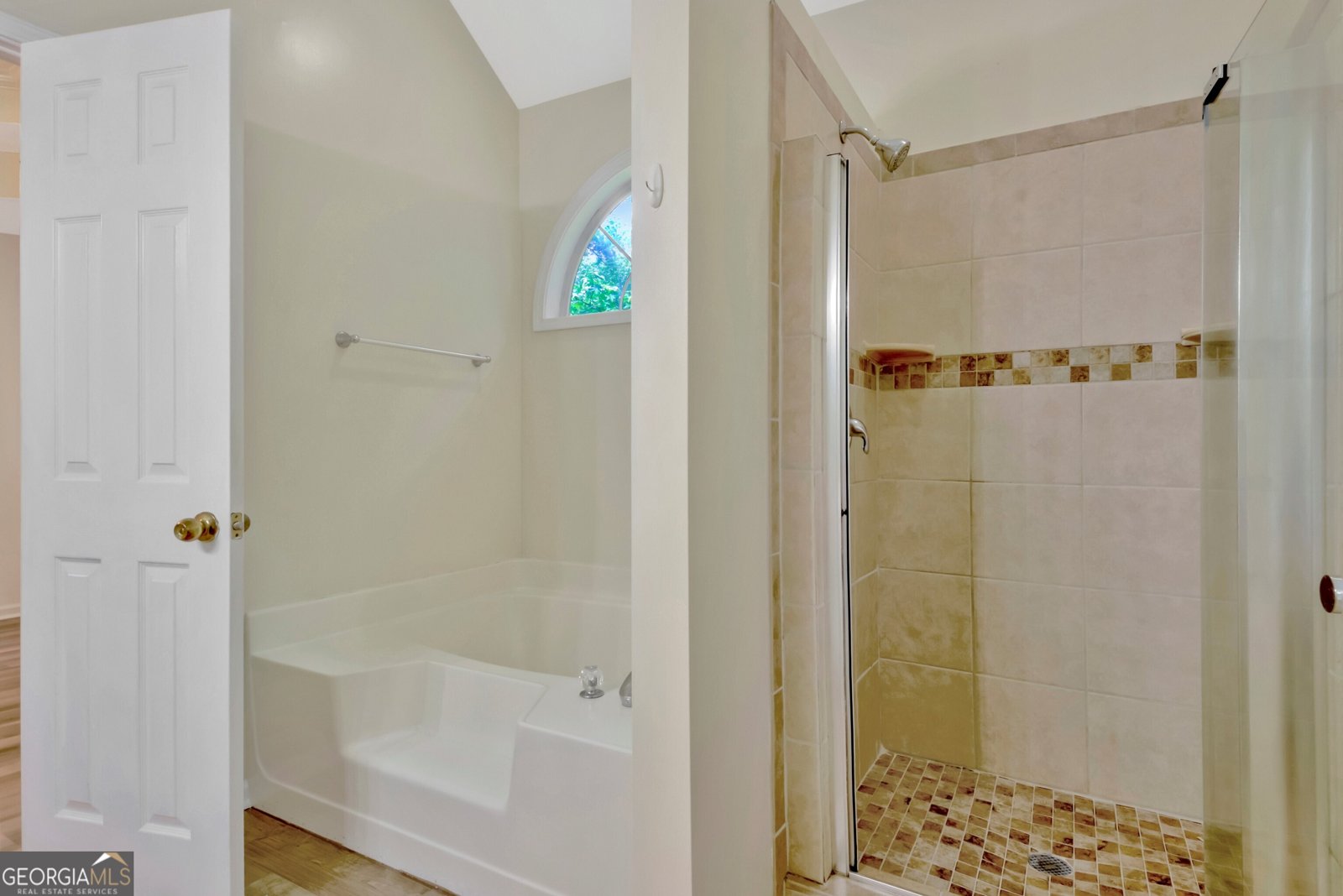 40 Riverside Parkway Sharpsburg - 26