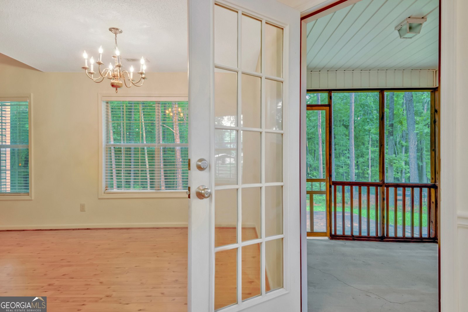 40 Riverside Parkway Sharpsburg - 29