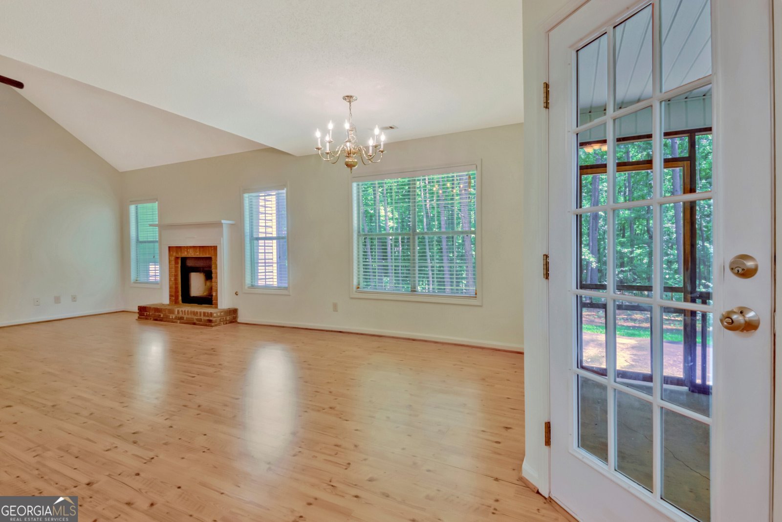 40 Riverside Parkway Sharpsburg - 9