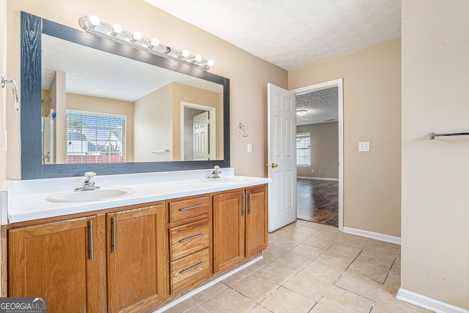 555 Sydney Crest Lane Lawrenceville - 2