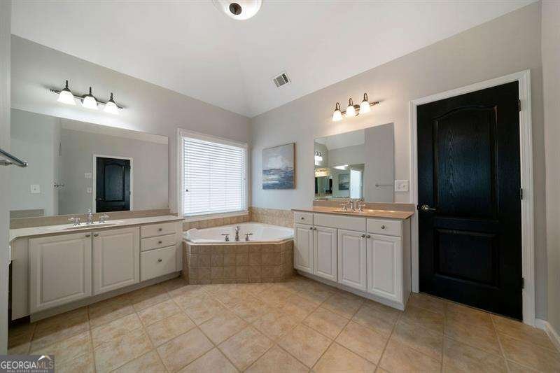 685 Sienna Drive Cumming - 18
