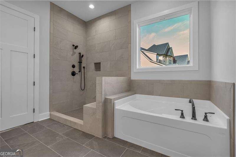 21 21 Everwood Court Rome - 24