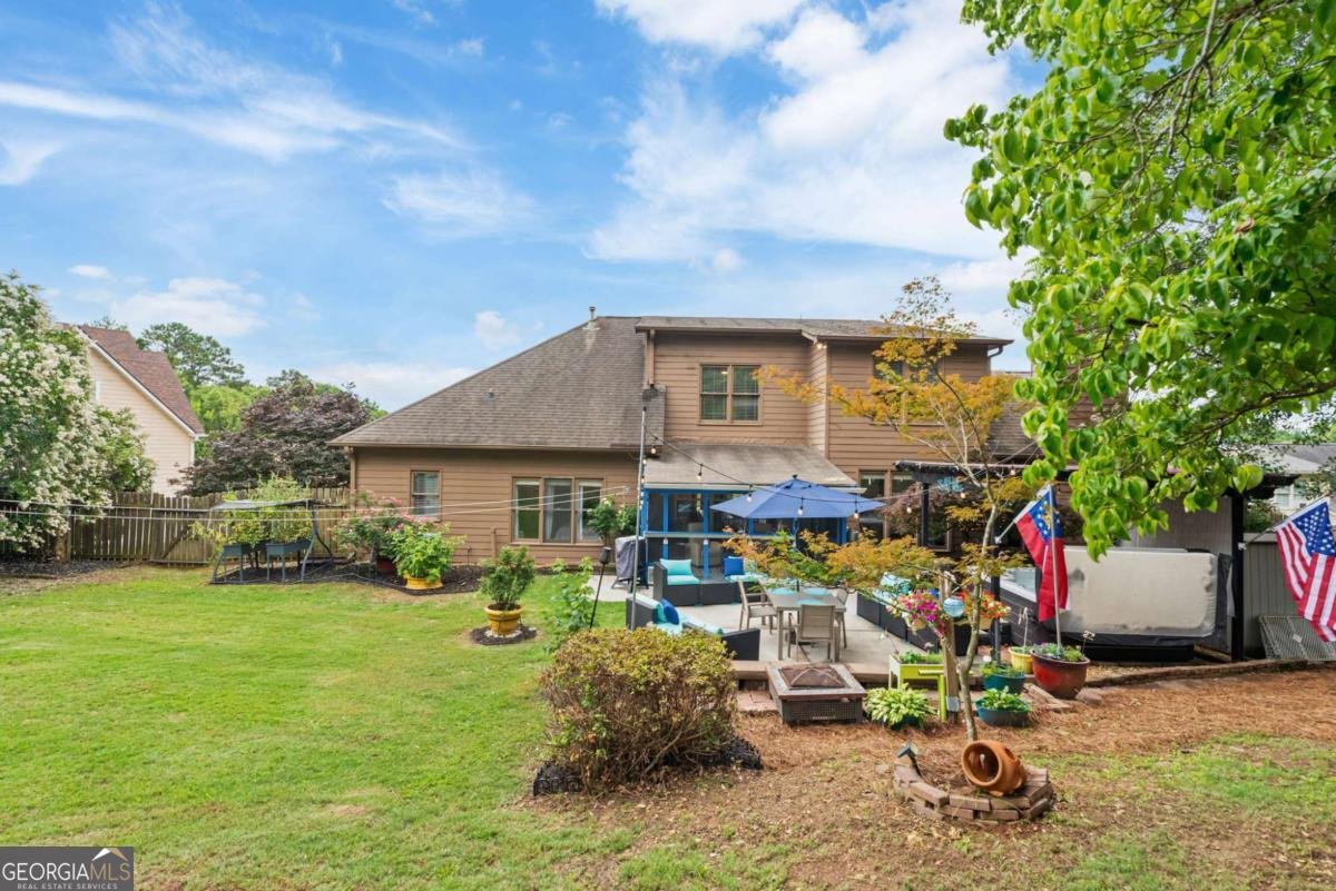 425 Starfire Court Suwanee - 1