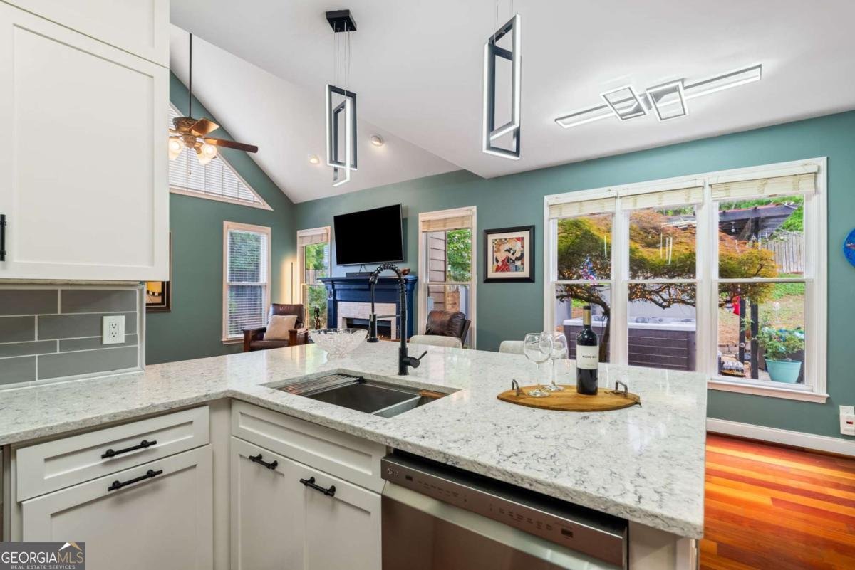 425 Starfire Court Suwanee - 15