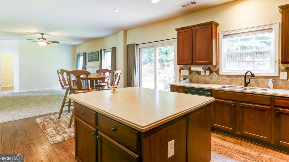 1810 Stardust Trail Cumming - 17