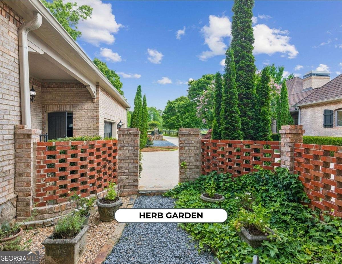 4935 Stablegate Court Cumming - 55
