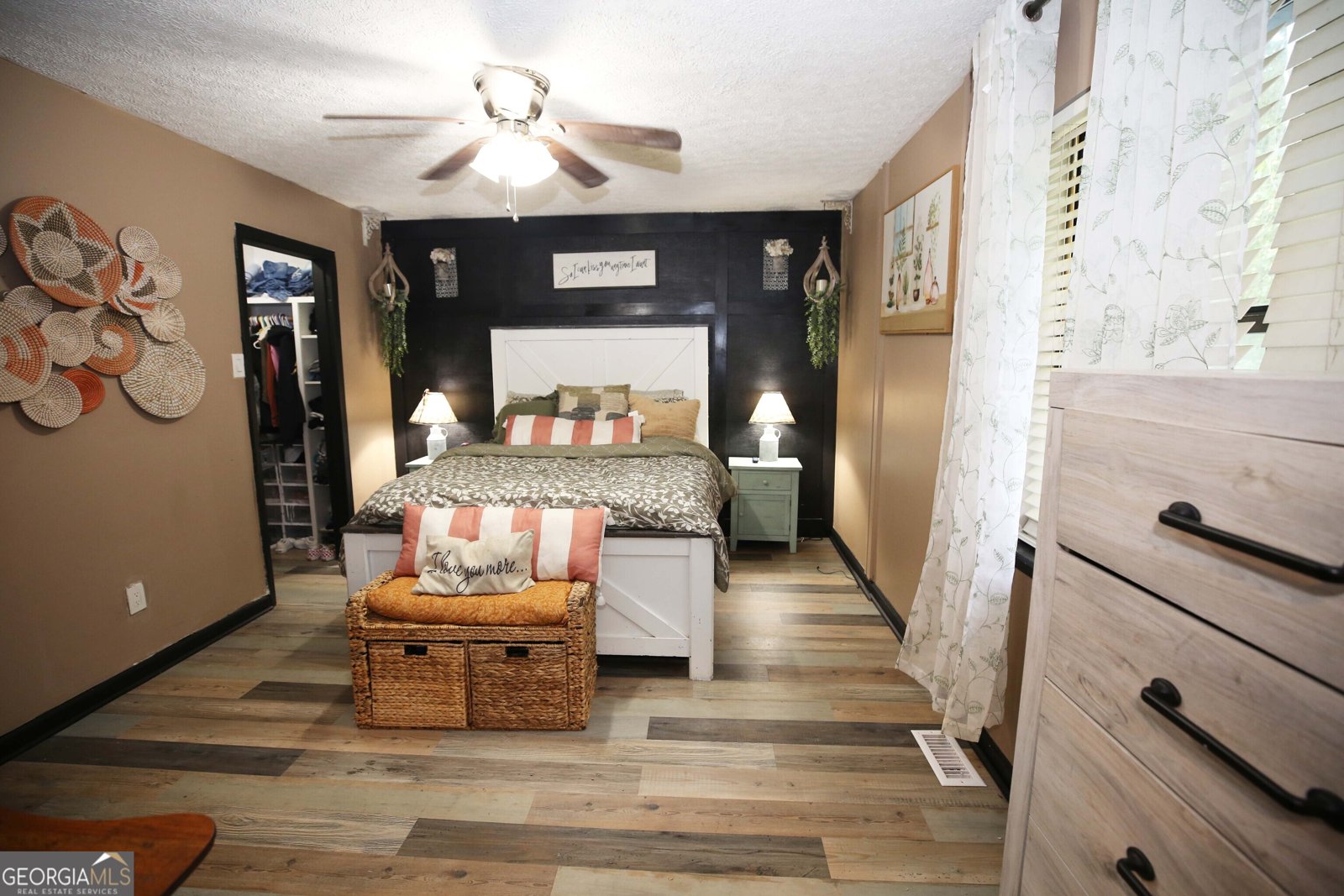 3227 Due West Road Dallas - 24