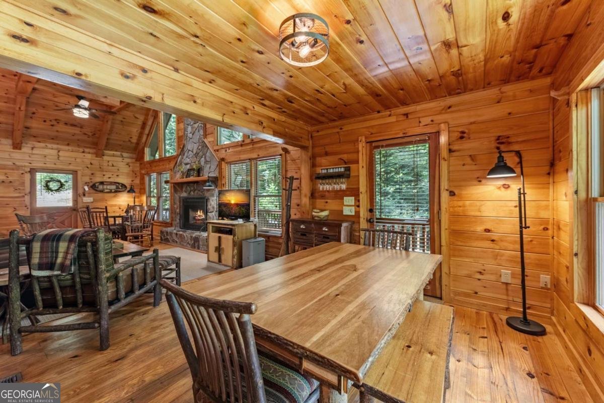 77 Old Covered Bridge Road Cherry Log - 22