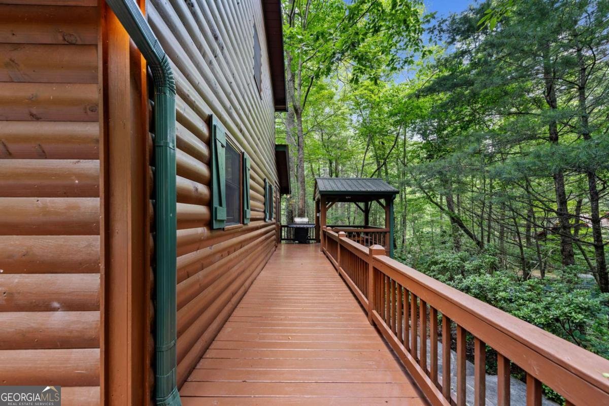 77 Old Covered Bridge Road Cherry Log - 45