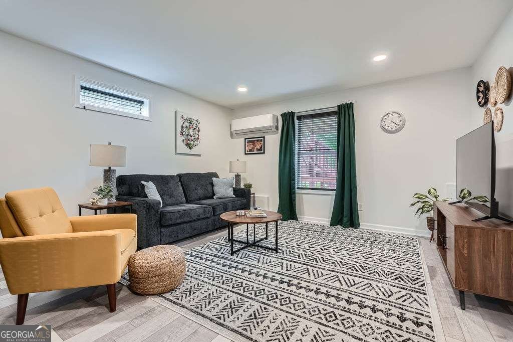 2686 Oak Leaf Place Atlanta - 21