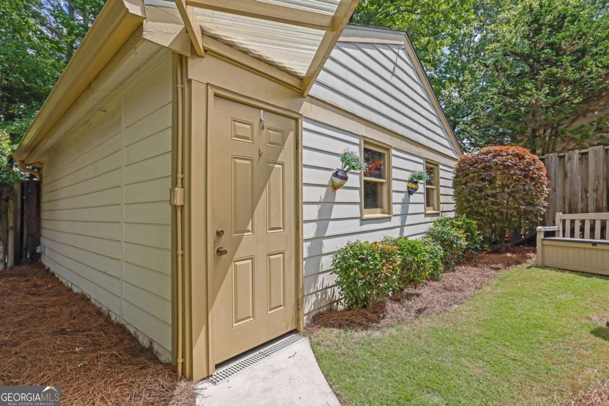 6423 Deerings Lane Peachtree Corners - 28
