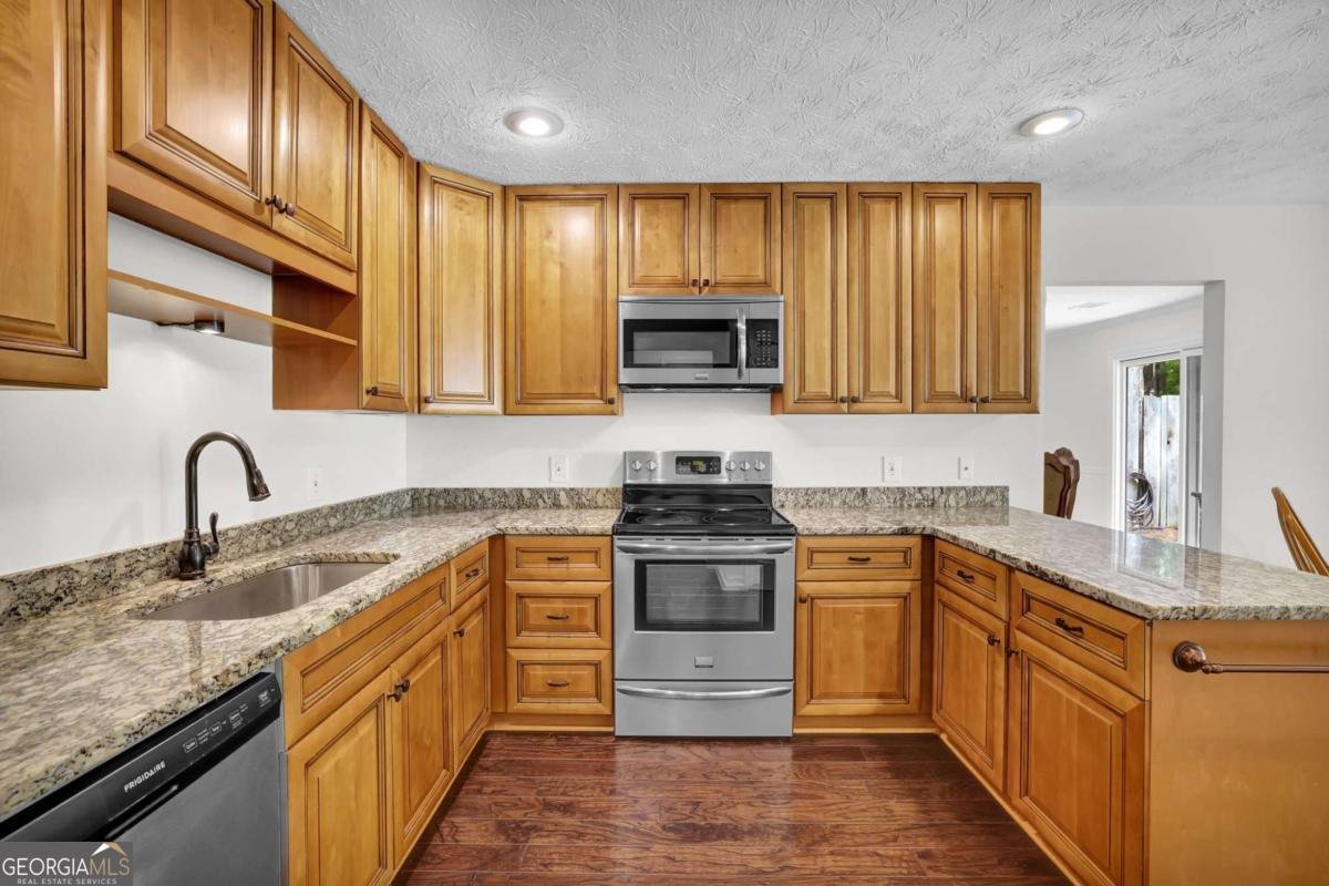 6423 Deerings Lane Peachtree Corners - 9