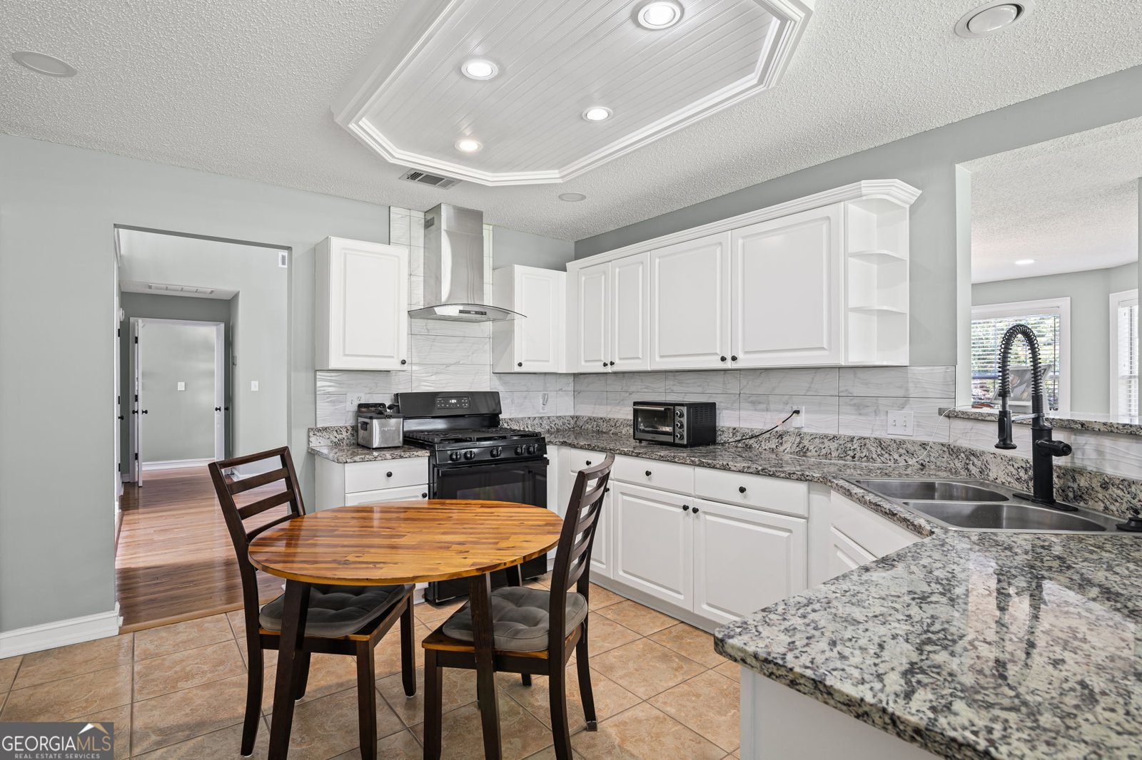 12189 Lauren Way Fayetteville - 13