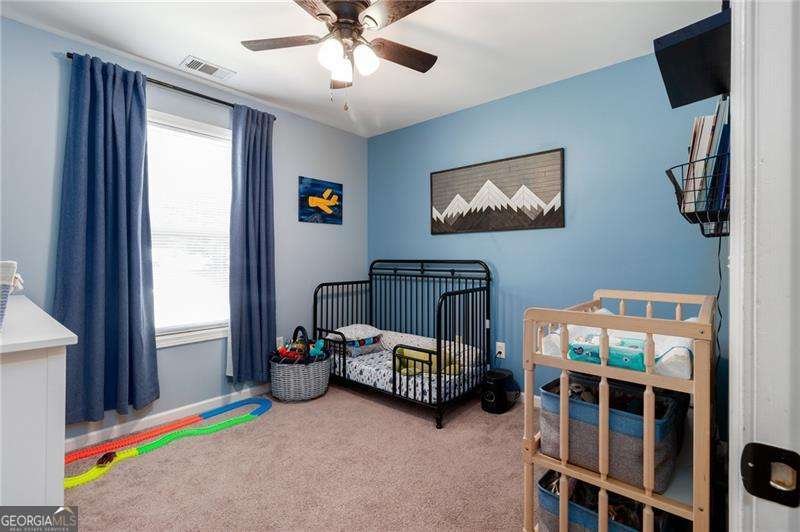 19 Autumn Place White - 22