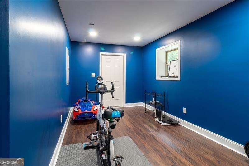 19 Autumn Place White - 31