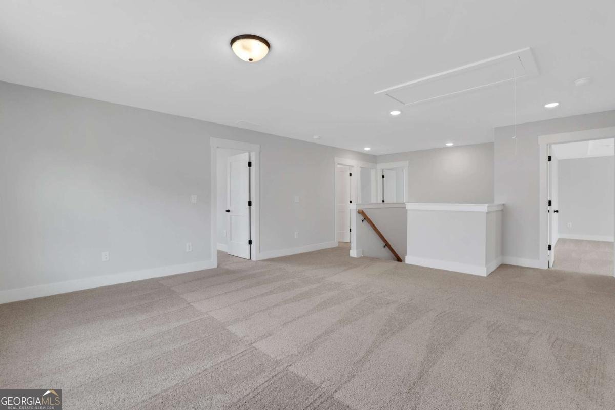 6905 Lancelot Court Flowery Branch - 33
