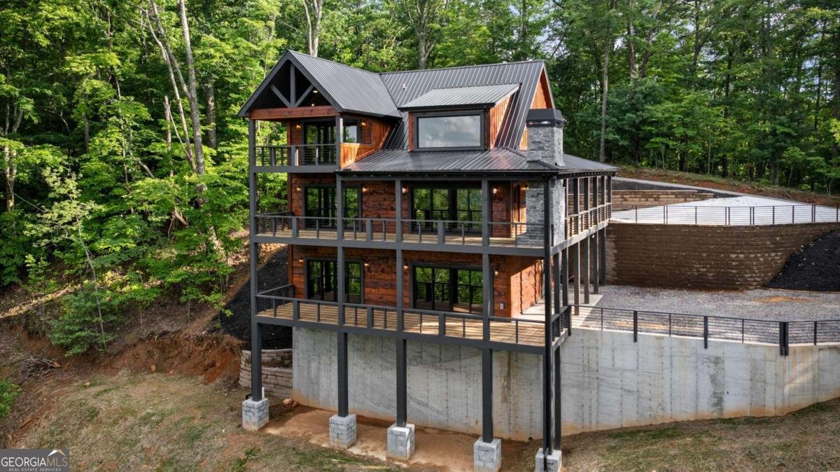 395 Pontoosuc Drive Mineral Bluff - 55