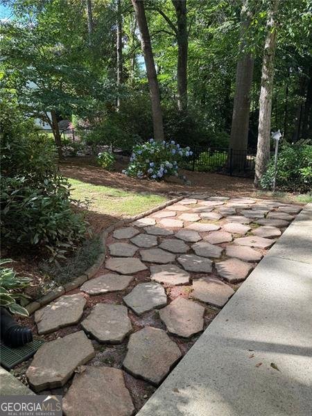1464 CHATSWORTH Trace Lawrenceville - 16