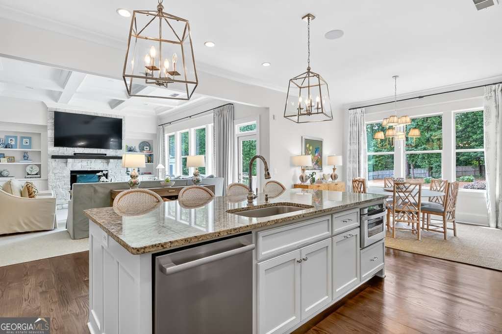 6470 Long Island Drive Atlanta - 19