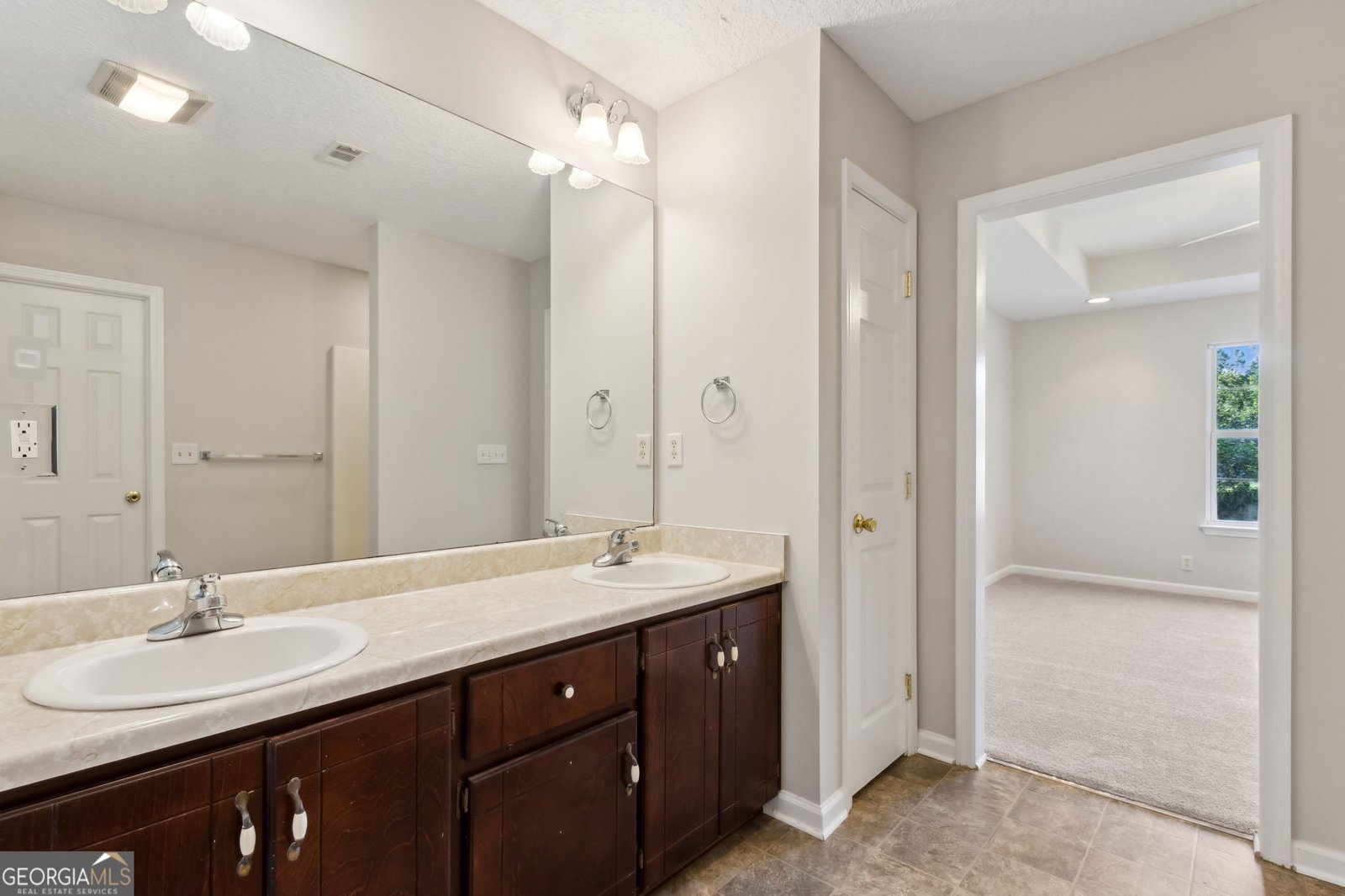 143 Lake Manor Drive Kingsland - 34