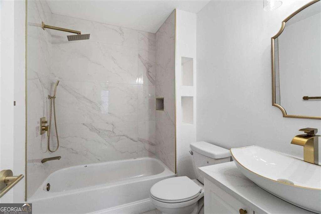 1711 Summit Glen Lane Atlanta - 27