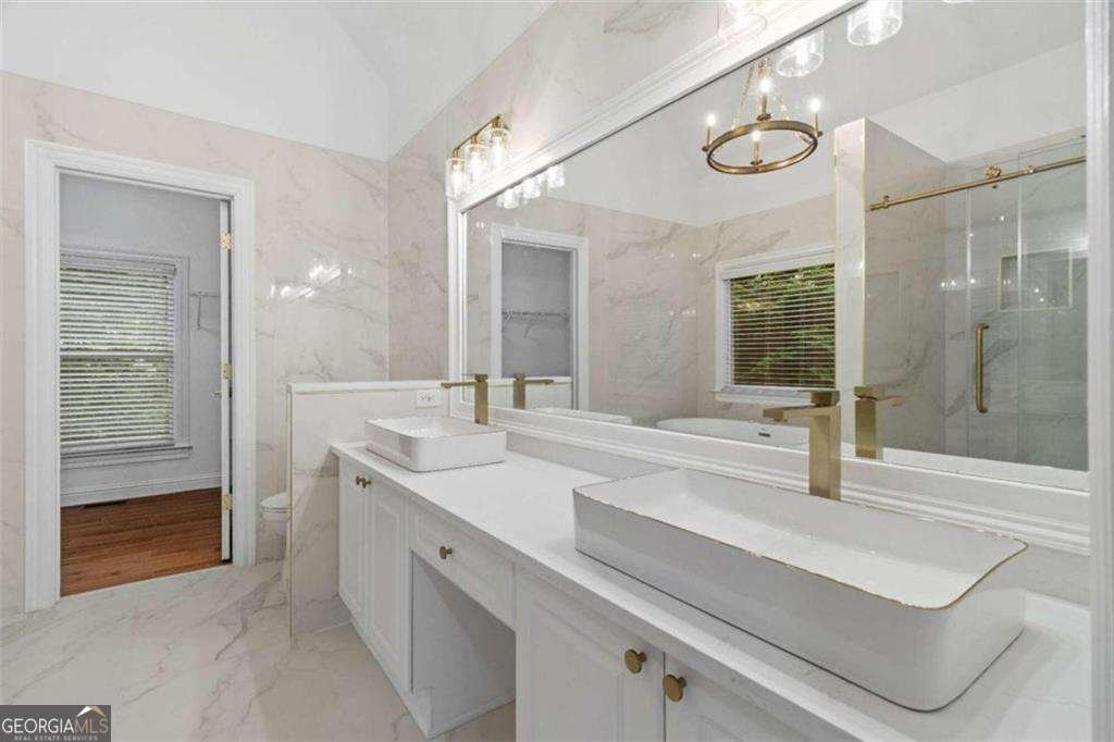 1711 Summit Glen Lane Atlanta - 4