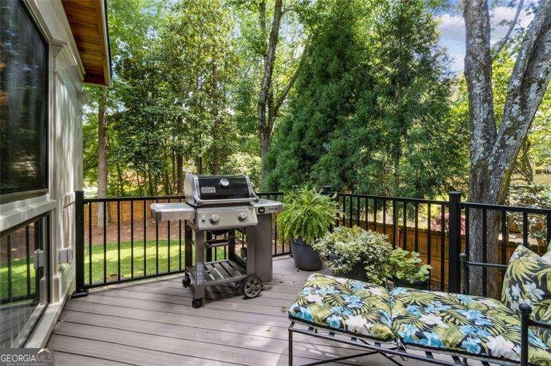 1835 REDBOURNE Drive Atlanta - 13