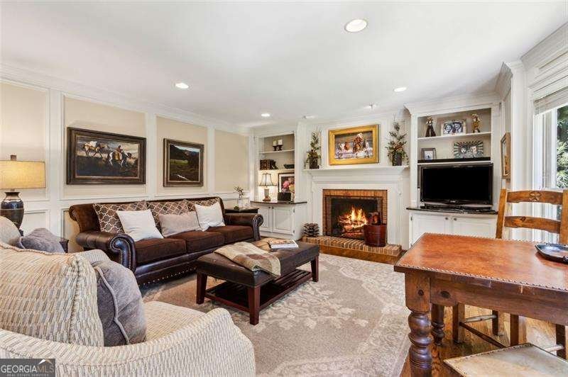 1835 REDBOURNE Drive Atlanta - 2