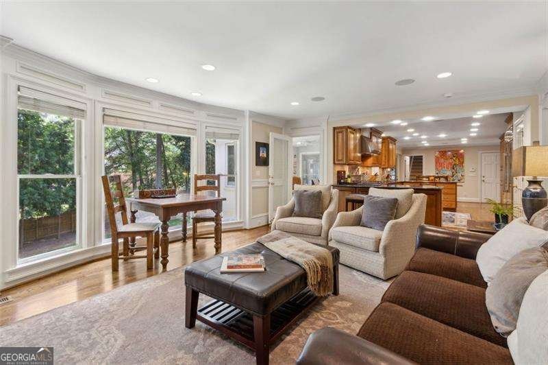 1835 REDBOURNE Drive Atlanta - 3