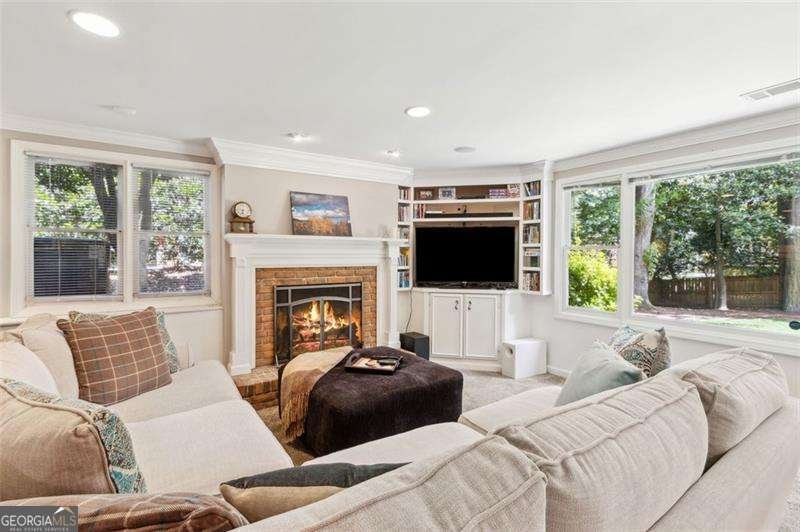 1835 REDBOURNE Drive Atlanta - 32