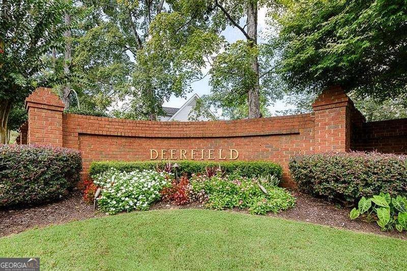 1835 REDBOURNE Drive Atlanta - 42