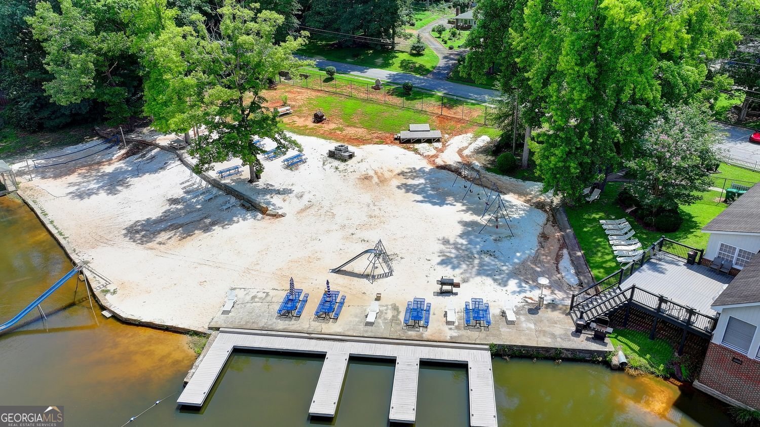 8805 Lake Drive Snellville - 33