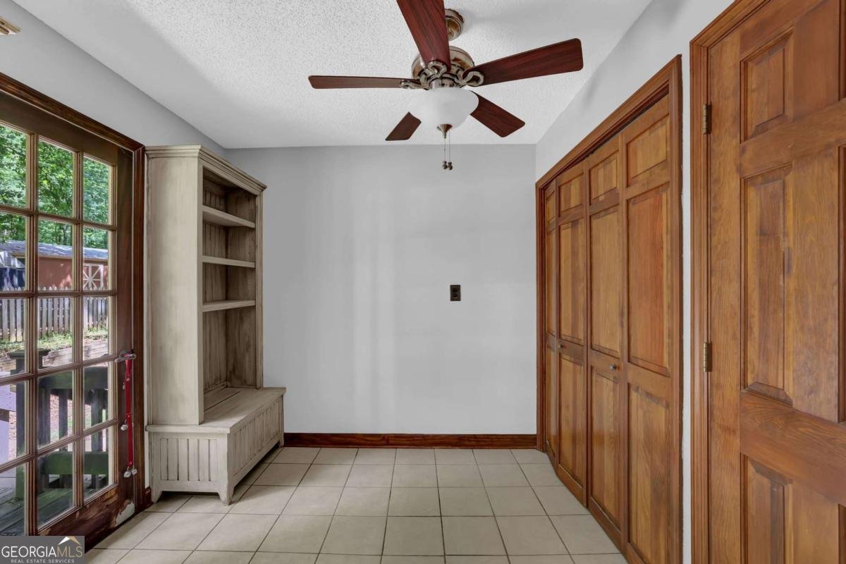 6896 Heardsville Road Cumming - 8