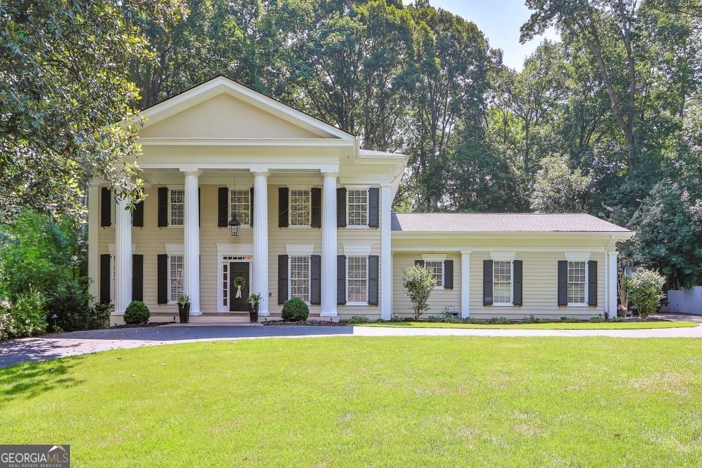 575 VALLEY HALL Sandy Springs - 1