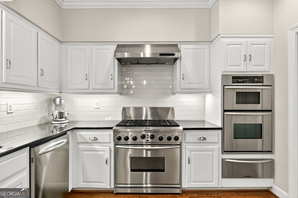 575 VALLEY HALL Sandy Springs - 31