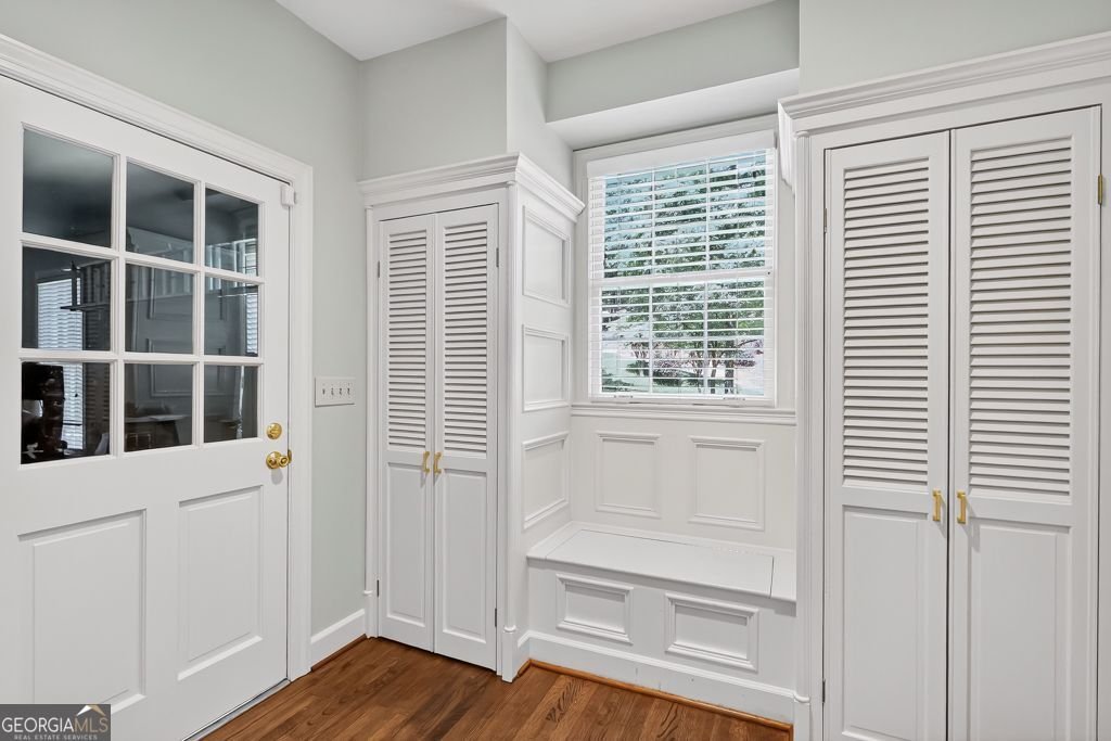 575 VALLEY HALL Sandy Springs - 32