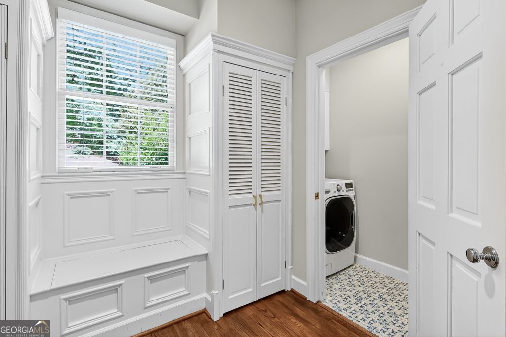 575 VALLEY HALL Sandy Springs - 33