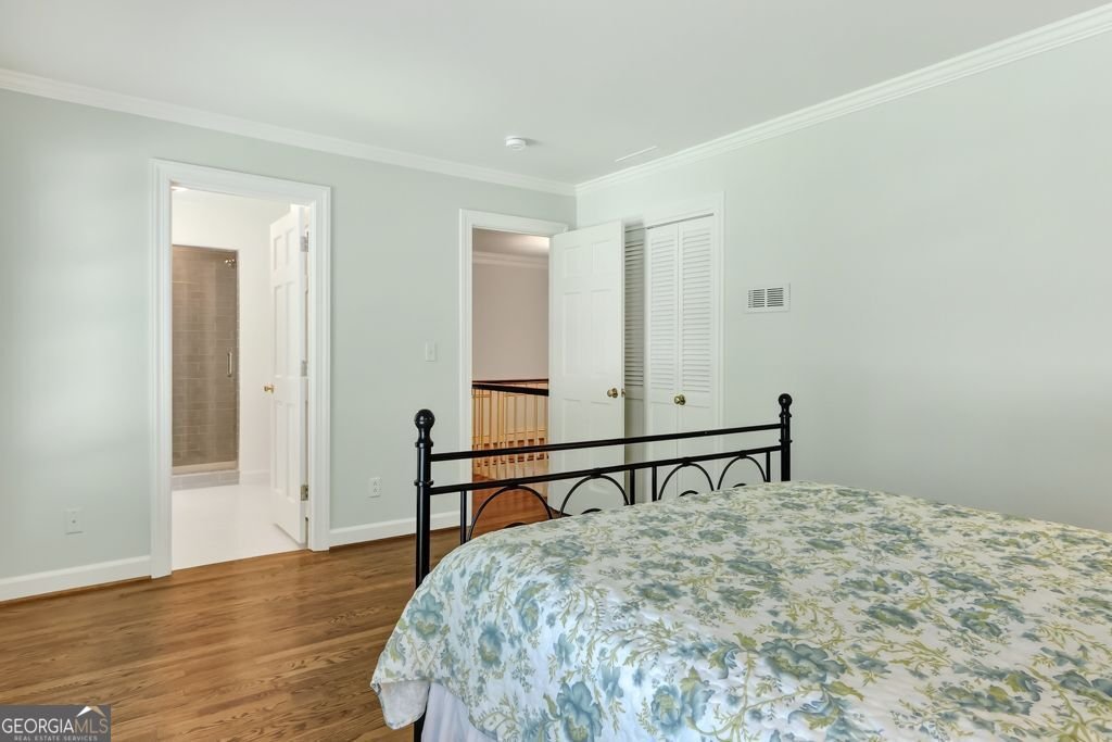 575 VALLEY HALL Sandy Springs - 55