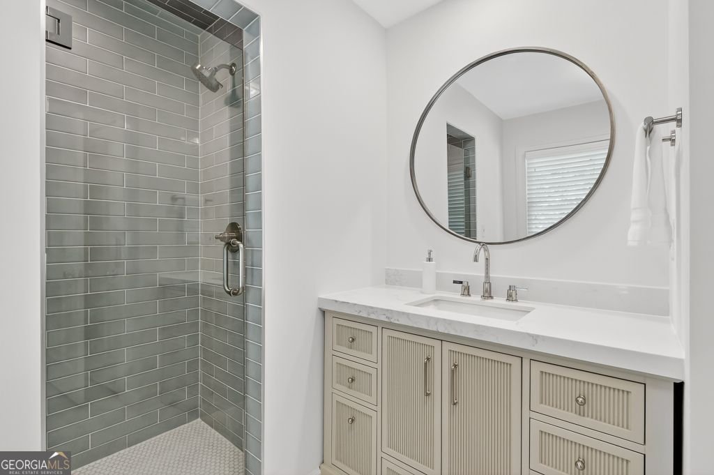 575 VALLEY HALL Sandy Springs - 56