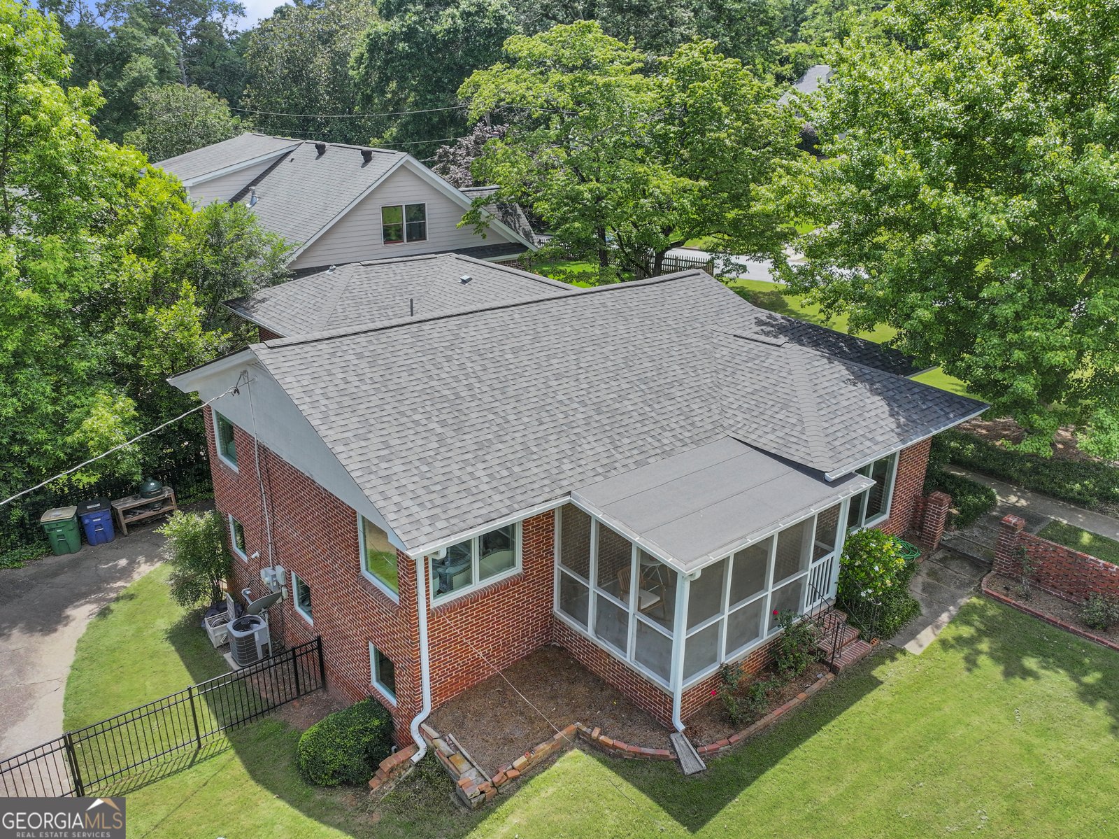 301 Parkway Drive Athens - 9