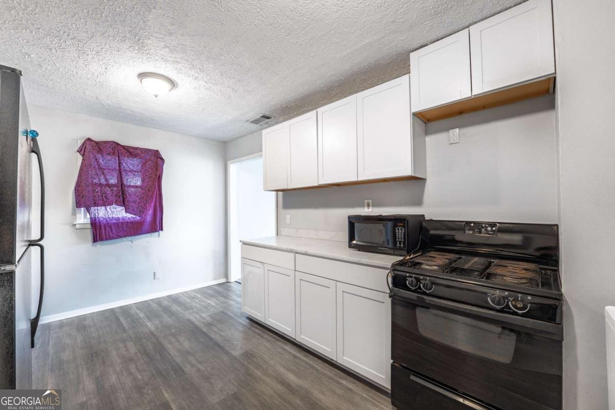 821 Charles Circle Griffin - 10