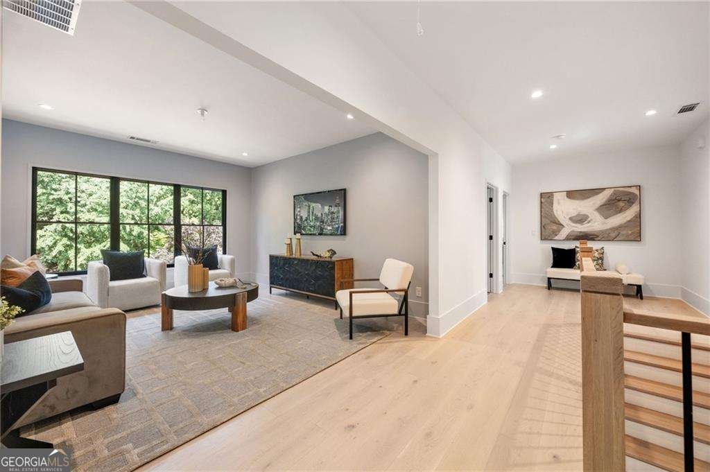 3292 Lenox Place Atlanta - 27