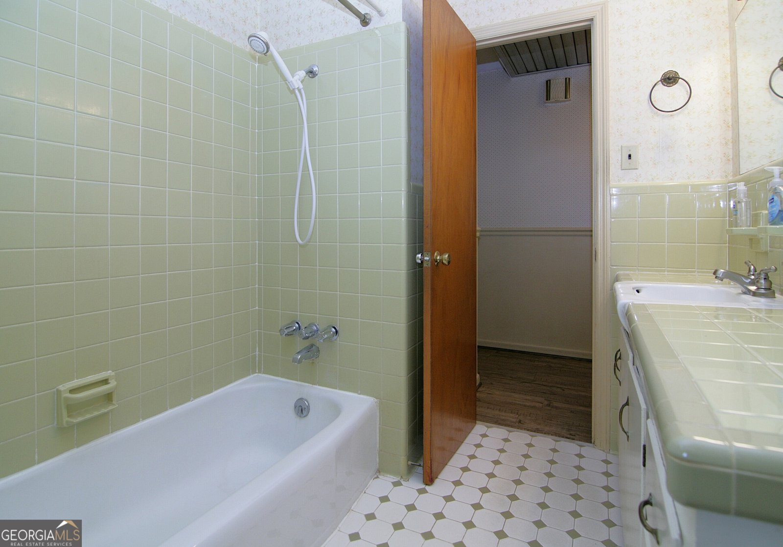 350 Laurel Lane Lagrange - 35